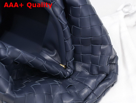 Bottega Veneta Pouch in Navy Blue Intrecciato Leather Replica