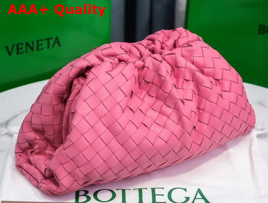 Bottega Veneta Pouch in Rose Intrecciato Leather Replica