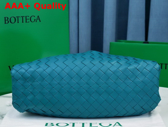 Bottega Veneta Pouch in Wild Green Intrecciato Leather Replica