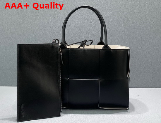 Bottega Veneta Small Arco Tote in Black Lambskin Replica