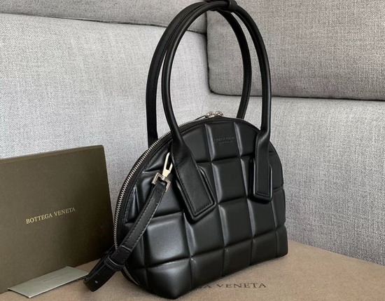 Bottega Veneta Small BV Swoop in Nero Paper Calfskin