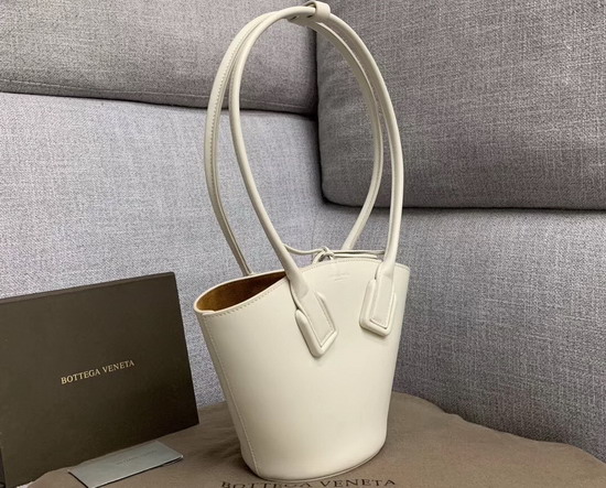 Bottega Veneta Small Basket Tote in Bianco French Calfskin