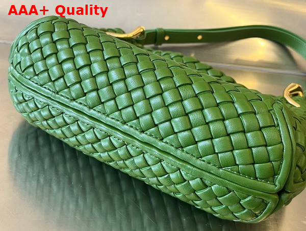 Bottega Veneta Small Clicker Shoulder Bag in Avocado Padded Intreccio Leather Replica