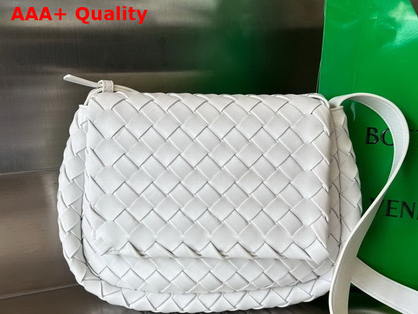 Bottega Veneta Small Cobble Messenger Bag in White Padded Intrecciato Nappa Leather with Adjustable Strap Replica