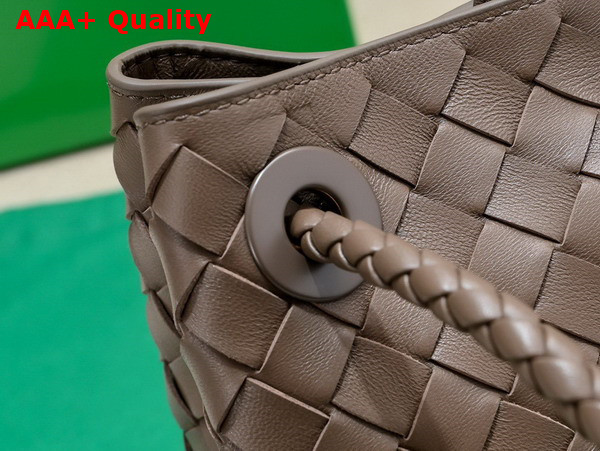 Bottega Veneta Small East West Andiamo Bag in Fondant Intrecciato Leather Replica