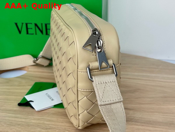 Bottega Veneta Small Intrecciato Camera Bag Porridge Replica