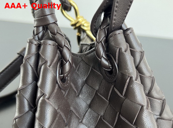 Bottega Veneta Small Parachute Shoulder Bag in Fondant Supple Intrecciato Leather Replica