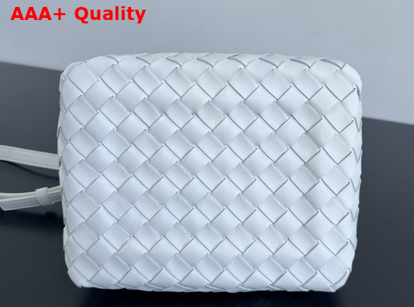 Bottega Veneta Small Parachute Shoulder Bag in White Supple Intrecciato Leather Replica