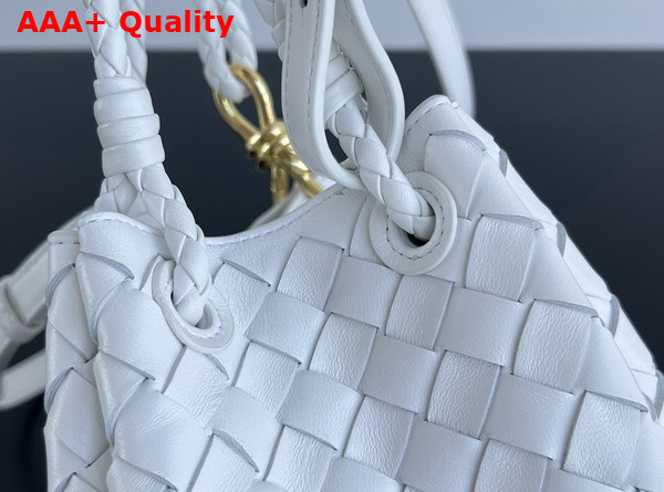 Bottega Veneta Small Parachute Shoulder Bag in White Supple Intrecciato Leather Replica