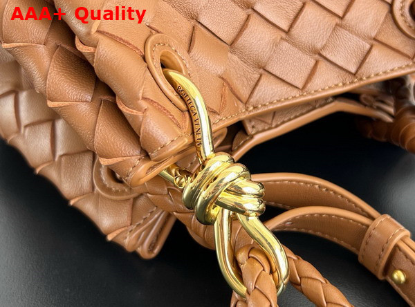 Bottega Veneta Small Parachute Shoulder Bag in Wood Supple Intrecciato Leather Replica