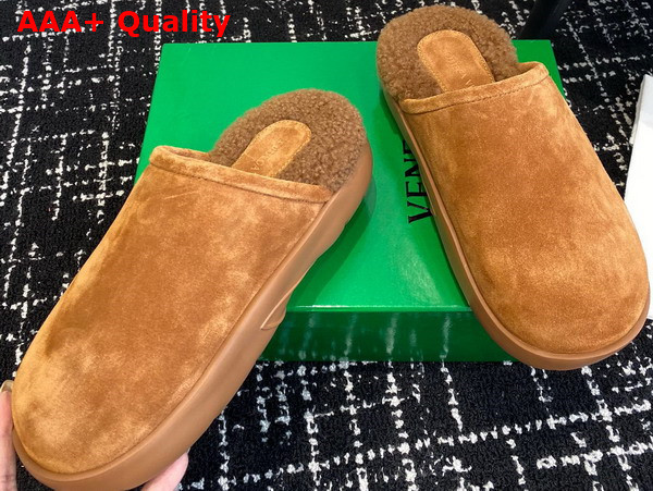 Bottega Snap Slipper in Caramel Shearling Open Back Slipper Replica