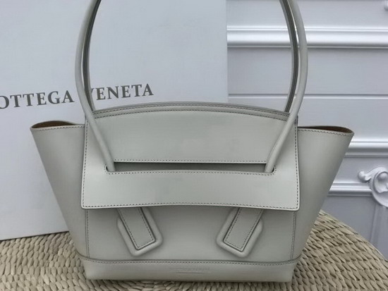 Bottega Veneta The Arco 33 Bag in Bianco French Calf