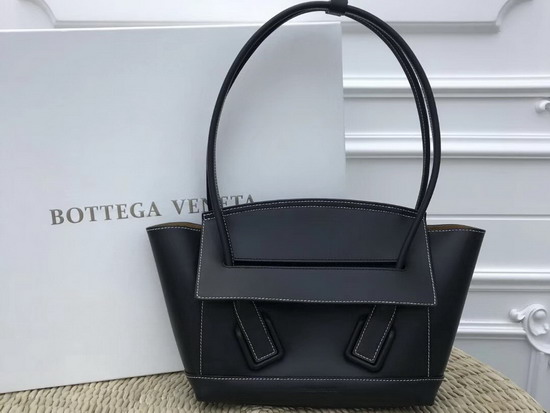 Bottega Veneta The Arco 33 Bag in Black French Calf