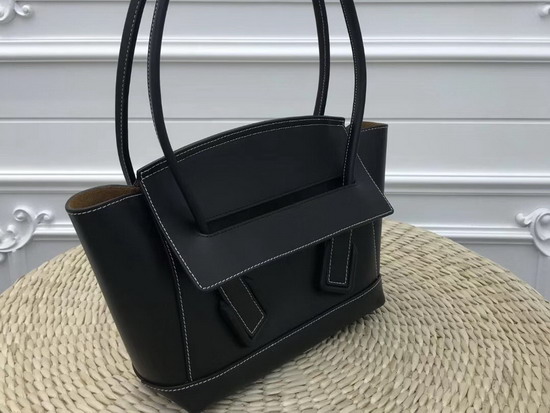 Bottega Veneta The Arco 33 Bag in Black French Calf