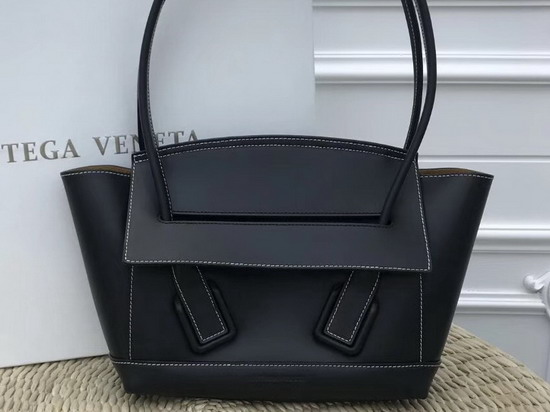 Bottega Veneta The Arco 33 Bag in Black French Calf