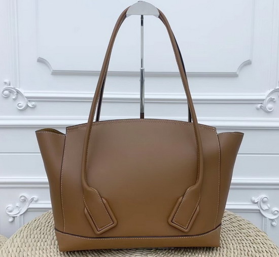 Bottega Veneta The Arco 48 Bag in French Calf Wood