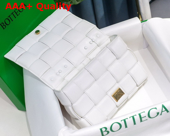 Bottega Veneta The Chain Cassette in White Maxi Intrecciato Nappa Leather Replica