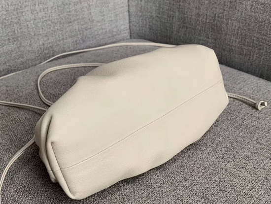 Bottega Veneta The Pouch 20 in Butter Calf Mist