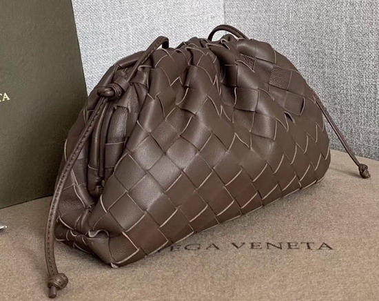 Bottega Veneta The Pouch 20 in Chocolate Maxi Woven Leather