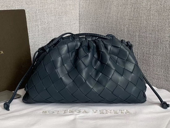 Bottega Veneta The Pouch 20 in Deep Blue Maxi Intreccio