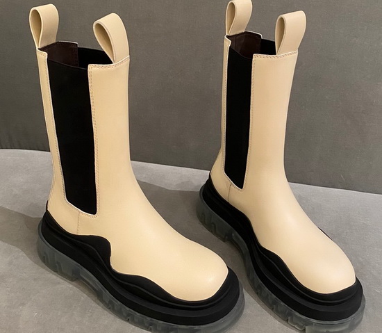 Bottega Veneta The Tire Boots Beige Transparent Vegetable Tanned Calf Leather Upper Rubber Stamped Outsole with Opaque Texture Replica