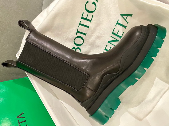 Bottega Veneta The Tire Boots Black Green Vegetable Tanned Calf Leather Upper Rubber Stamped Outsole with Opaque Texture Replica