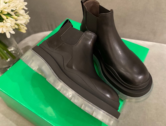 Bottega Veneta The Tire Boots Black Vegetable Tanned Calf Leather Upper Transparent Rubber Stamped Outsole with Opaque Texture Replica