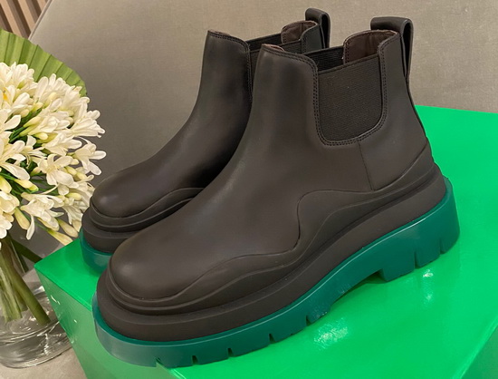 Bottega Veneta The Tire Boots Butter Vegetable Tanned Calf Leather Upper Green Rubber Stamped Outsole with Opaque Texture Replica