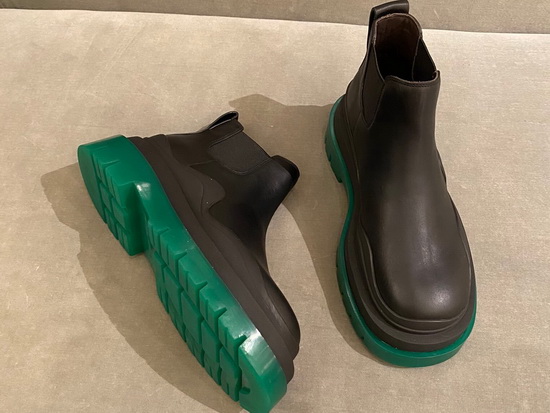 Bottega Veneta The Tire Boots Butter Vegetable Tanned Calf Leather Upper Green Rubber Stamped Outsole with Opaque Texture Replica