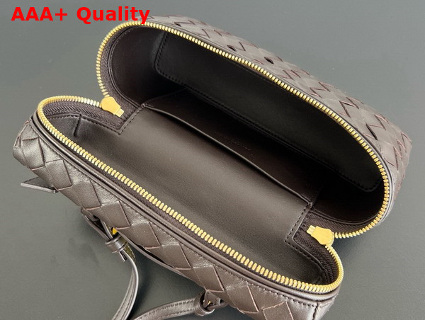 Bottega Veneta Vanity Case On Strap Fondant Intrecciato Leather Replica