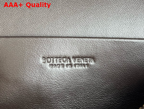 Bottega Veneta Vanity Case On Strap Fondant Intrecciato Leather Replica