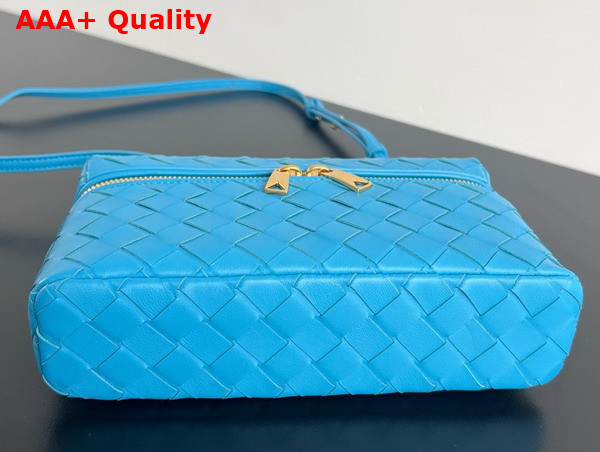 Bottega Veneta Vanity Case On Strap Light Blue Intrecciato Leather Replica