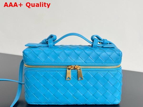 Bottega Veneta Vanity Case On Strap Light Blue Intrecciato Leather Replica