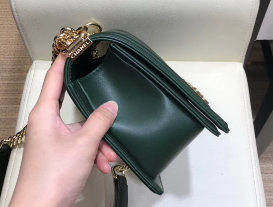 Boy Chanel Handbag Green Calfskin and Gold Tone Metal A67086