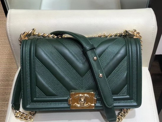 Boy Chanel Handbag Green Calfskin and Gold Tone Metal A67086