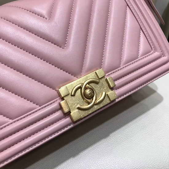 Boy Chanel Handbag in Pink Chevron Lambskin Gold Hardware