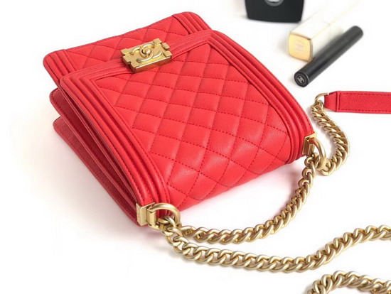 Boy Chanel Handbag in Red Grained Calfskin AS0130