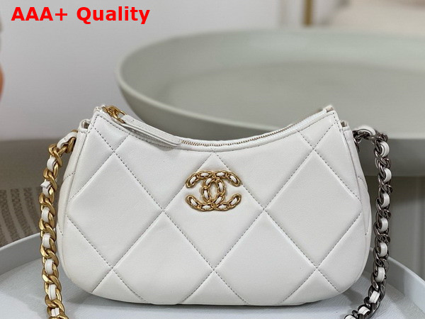 Chanel 19 Clutch with Chain White Lambskin Gold Tone Silver Tone and Ruthenium Finish Metal AP3763 Replica