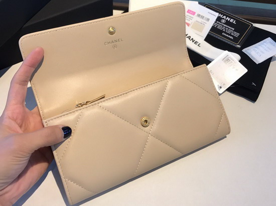 Chanel 19 Flap Wallet in Beige Lambskin AP0953