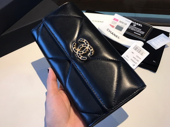 Chanel 19 Flap Wallet in Black Lambskin AP0953