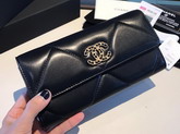 Chanel 19 Flap Wallet in Black Lambskin AP0953