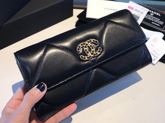 Chanel 19 Flap Wallet in Black Lambskin AP0953