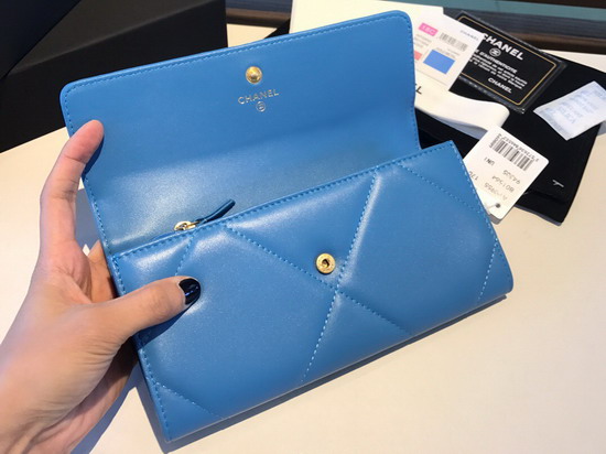 Chanel 19 Flap Wallet in Blue Lambskin AP0953