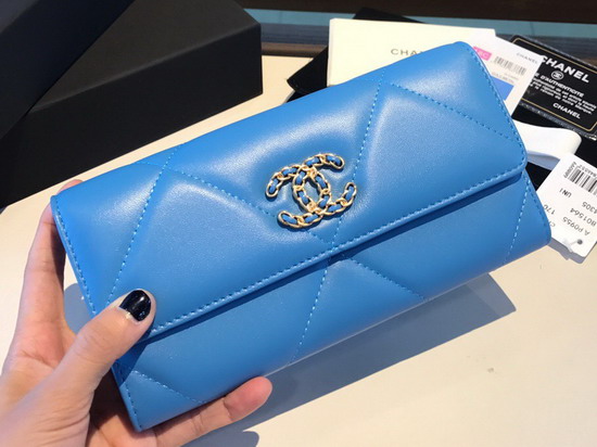 Chanel 19 Flap Wallet in Blue Lambskin AP0953