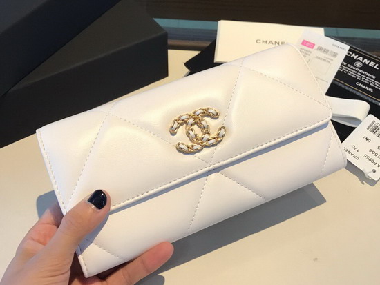 Chanel 19 Flap Wallet in Ivory Lambskin AP0953