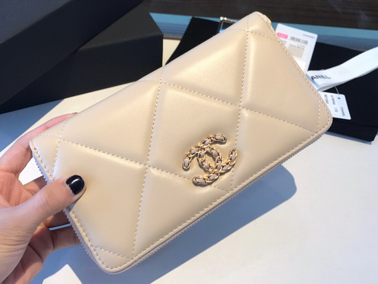 Chanel 19 Long Zipped Wallet in Beige Lambskin AP1063