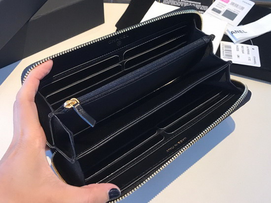 Chanel 19 Long Zipped Wallet in Black Lambskin AP1063