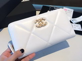 Chanel 19 Long Zipped Wallet in Ivory Lambskin AP1063