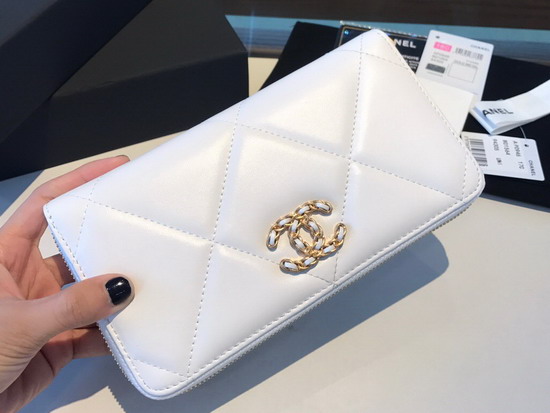 Chanel 19 Long Zipped Wallet in Ivory Lambskin AP1063