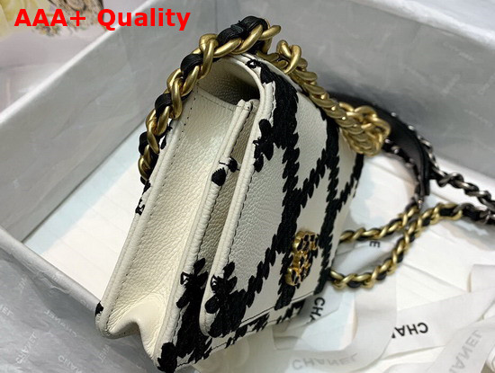 Chanel 19 Wallet On Chain Calfskin Crochet Gold Tone Silver Tone and Ruthenium Finish Metal White and Black AP0957 Replica